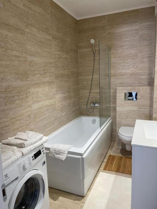 Shi Ti Junior Suite Iasi Exterior photo
